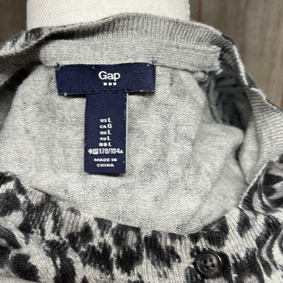 GAP animal print sweater - Picture 3 of 4